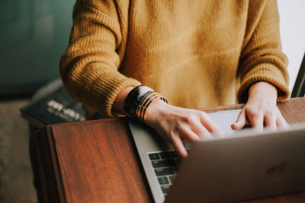 Dutch online lesson from laptop